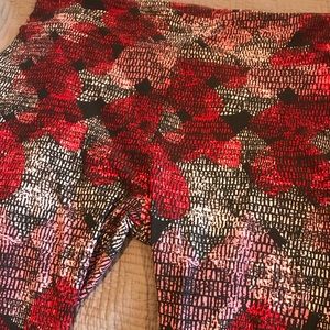 Lularoe heart leggings